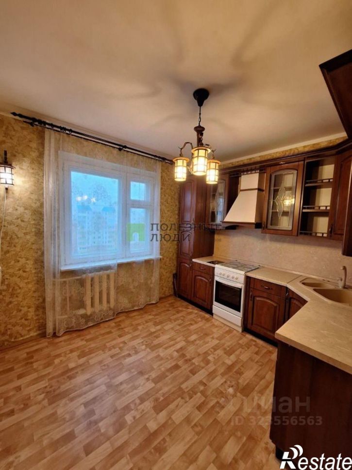 2-комн квартира б-р Молодежи, 7,  д. 7