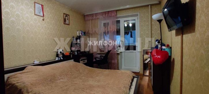 3-комн квартира Максима Горького улица, д.60