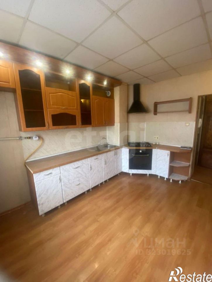 3-комн квартира улица Дмитрия Блынского, 12,  д. 12