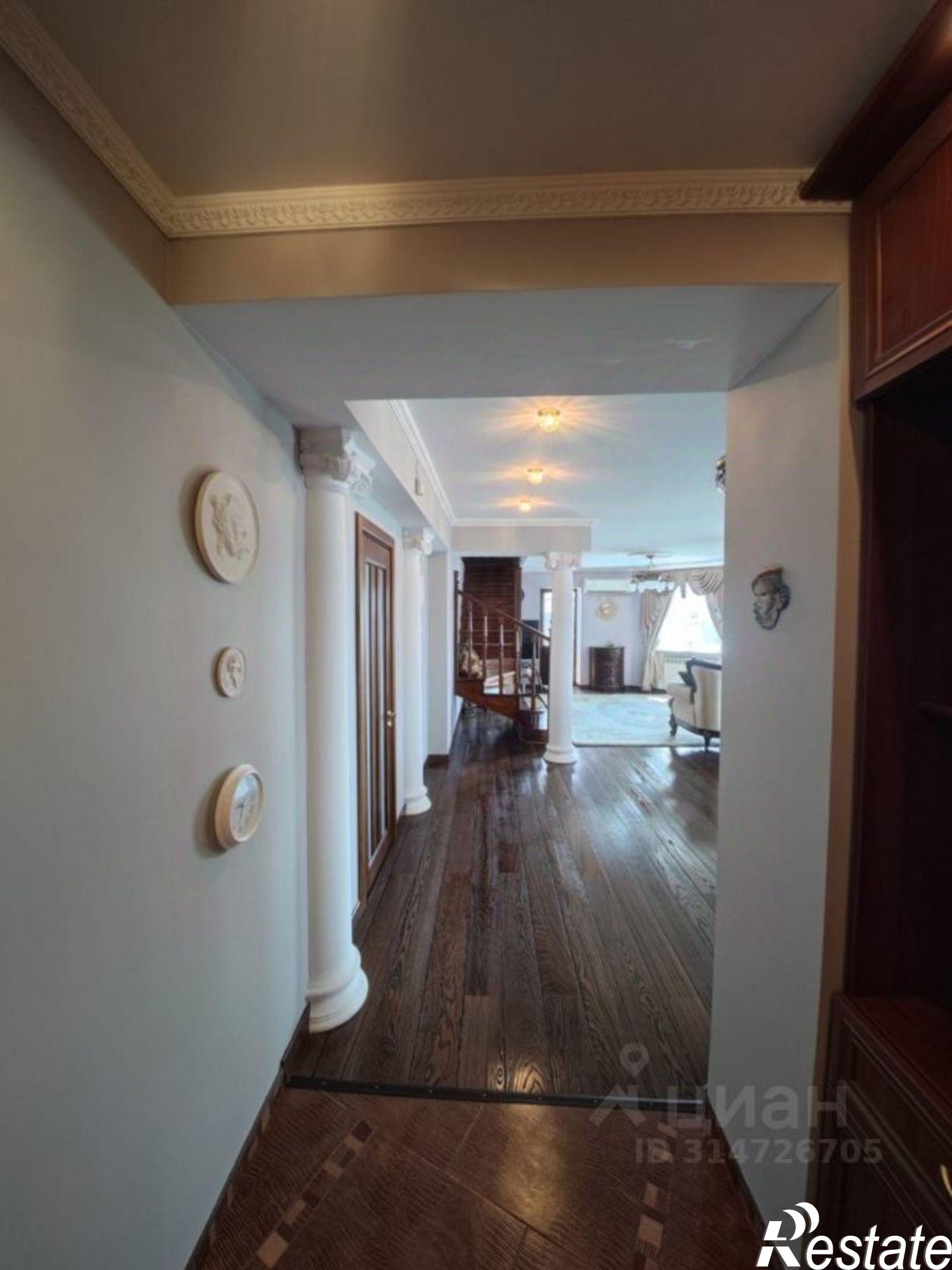 Купить квартиру за 18 000 000 рублей на ул 8 Марта, 8