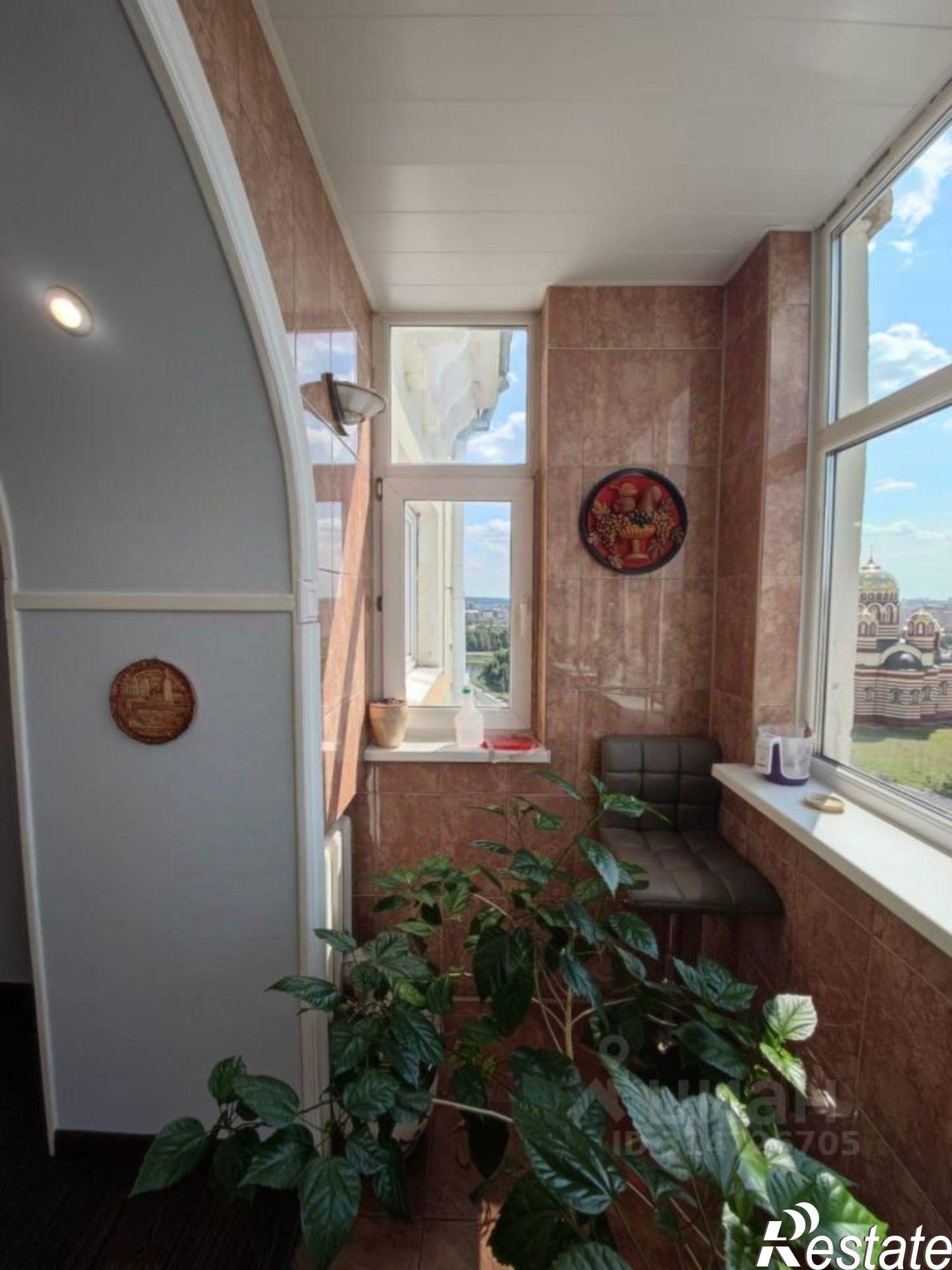 Купить квартиру за 18 000 000 рублей на ул 8 Марта, 8