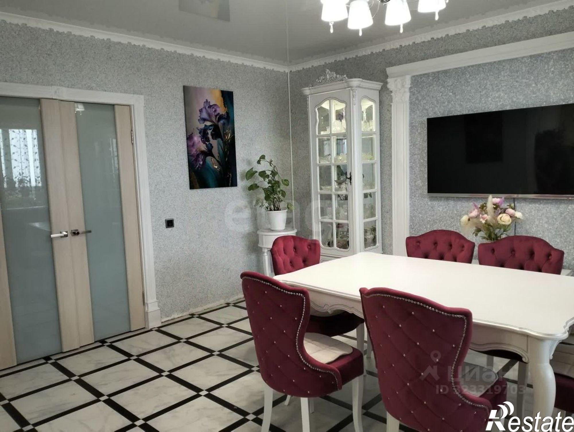 Купить квартиру за 12 500 000 рублей на Московское шоссе, 155а