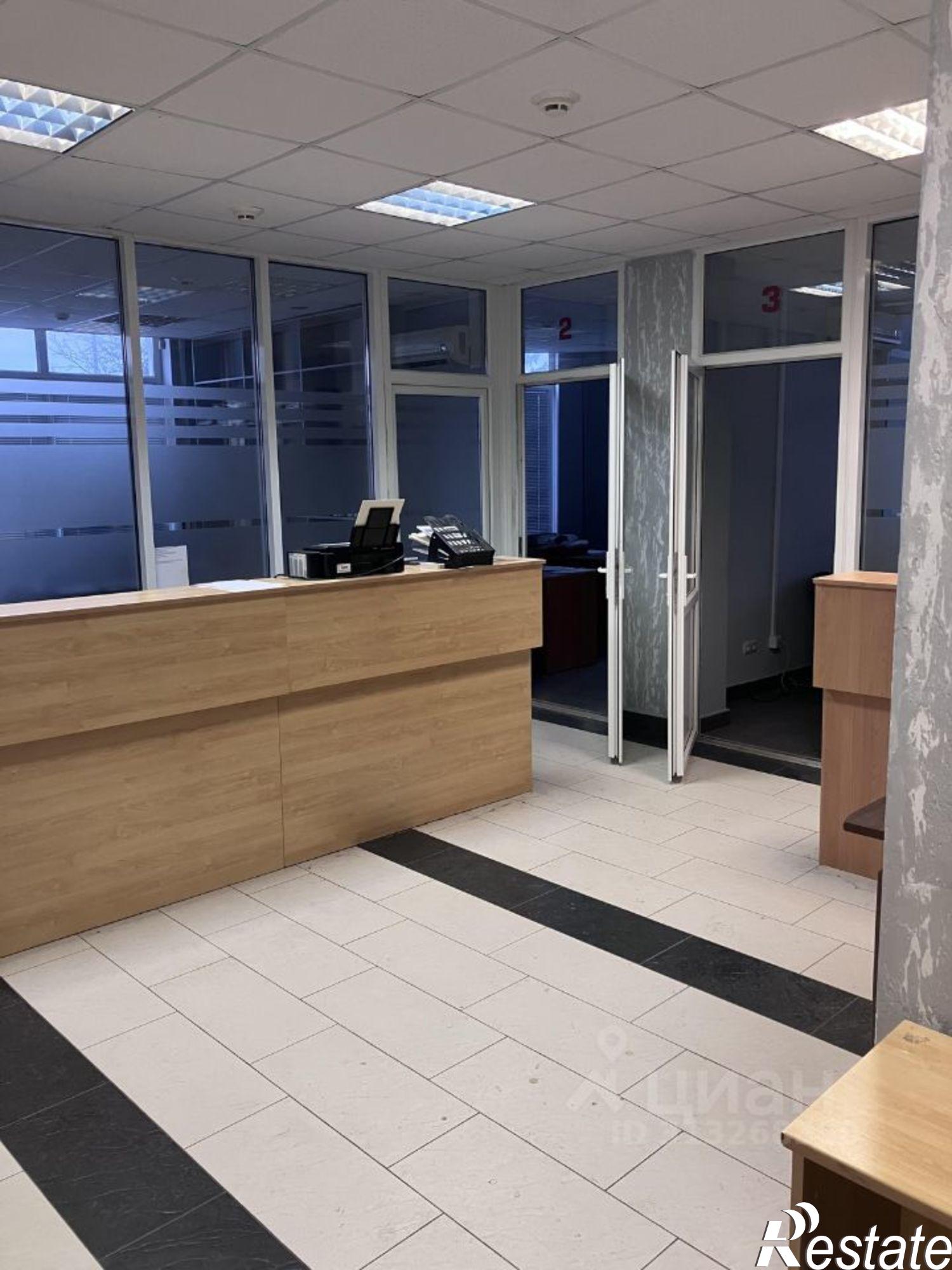 Купить офис, помещение под офис за 8 446 180 рублей на ул Матросова, 9