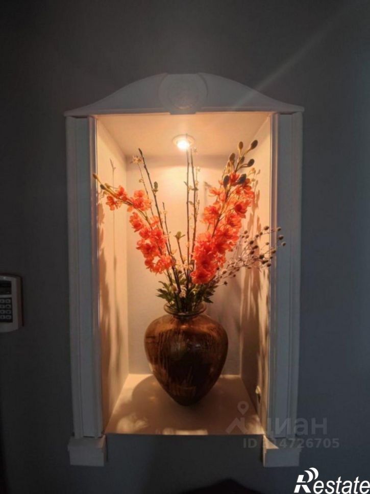 4-комн квартира ул 8 Марта, 8,  д. 8