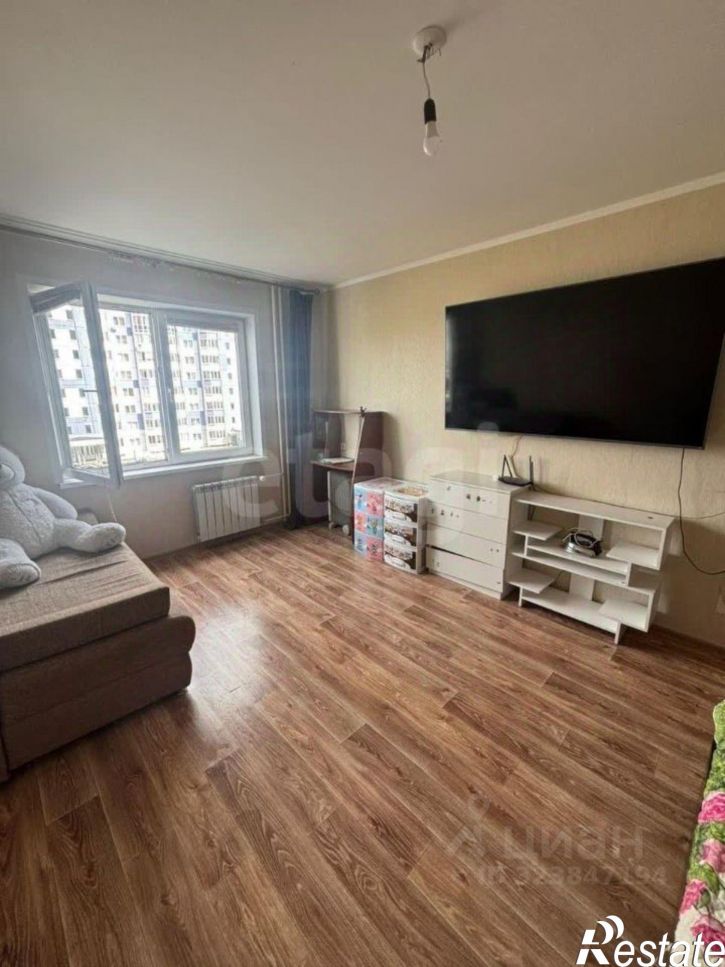 1-комн квартира ул Зареченская, 2 3,  д. 2 3,  к. 3