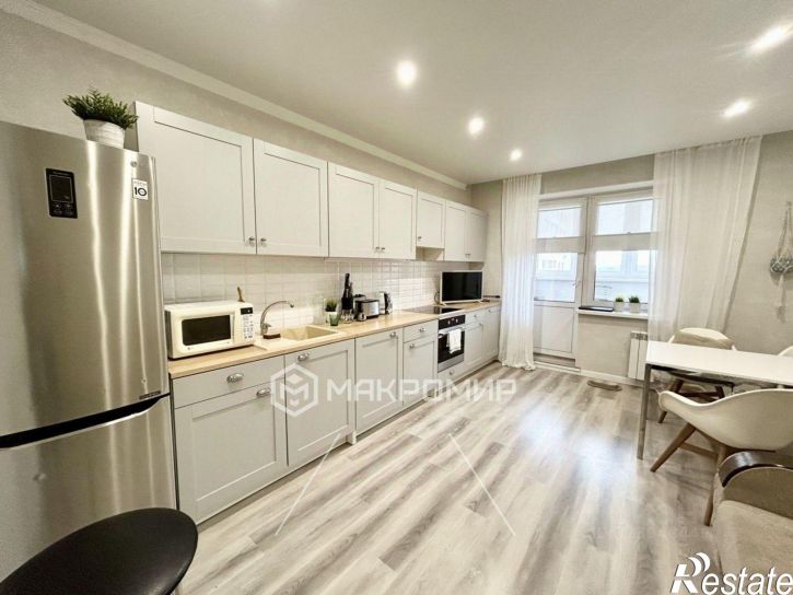 3-комн квартира улица Андрианова, 31,  д. 31