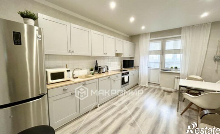 3-комн квартира улица Андрианова, 31,  д. 31