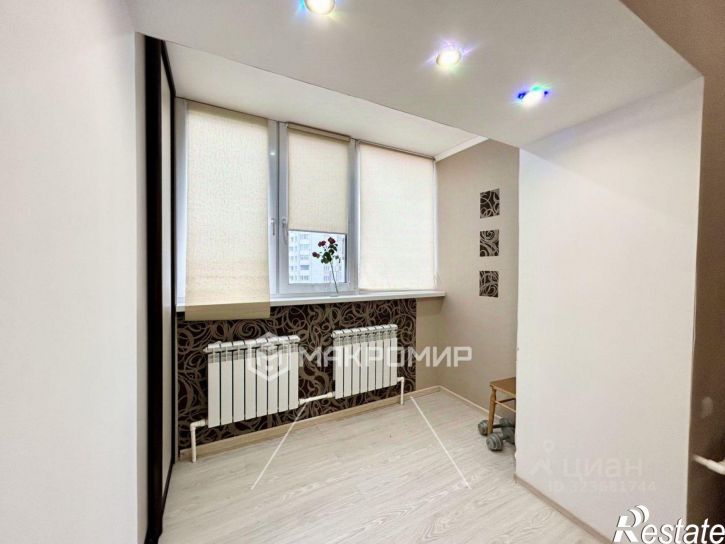 3-комн квартира улица Лескова, 3,  д. 3