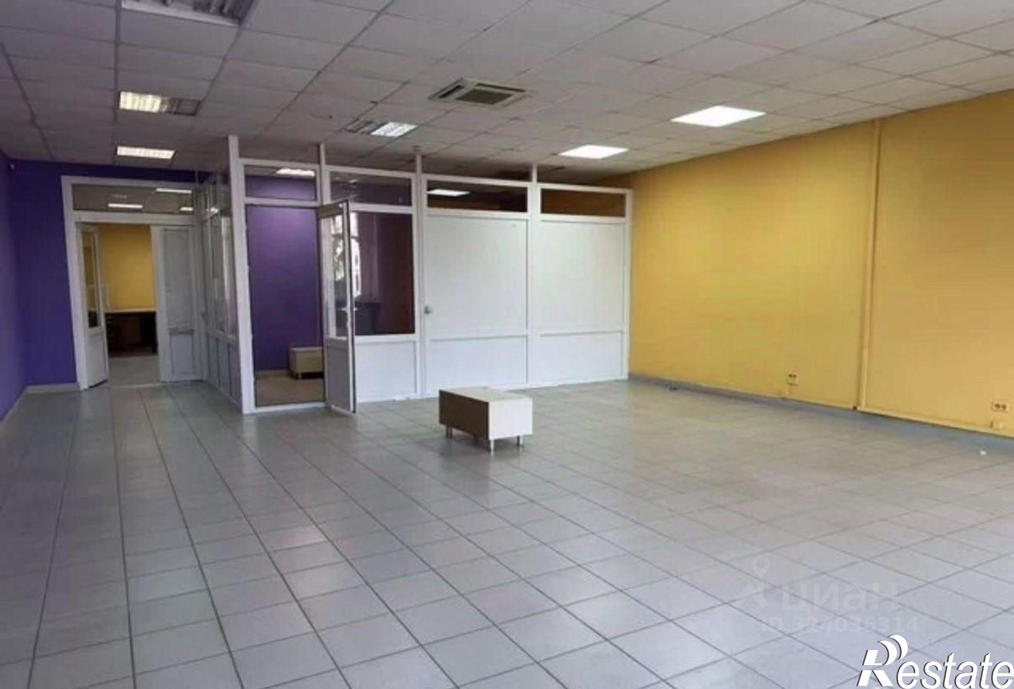 Сдать офис, помещение под офис за 71 890 рублей на Октябрьская улица, 38