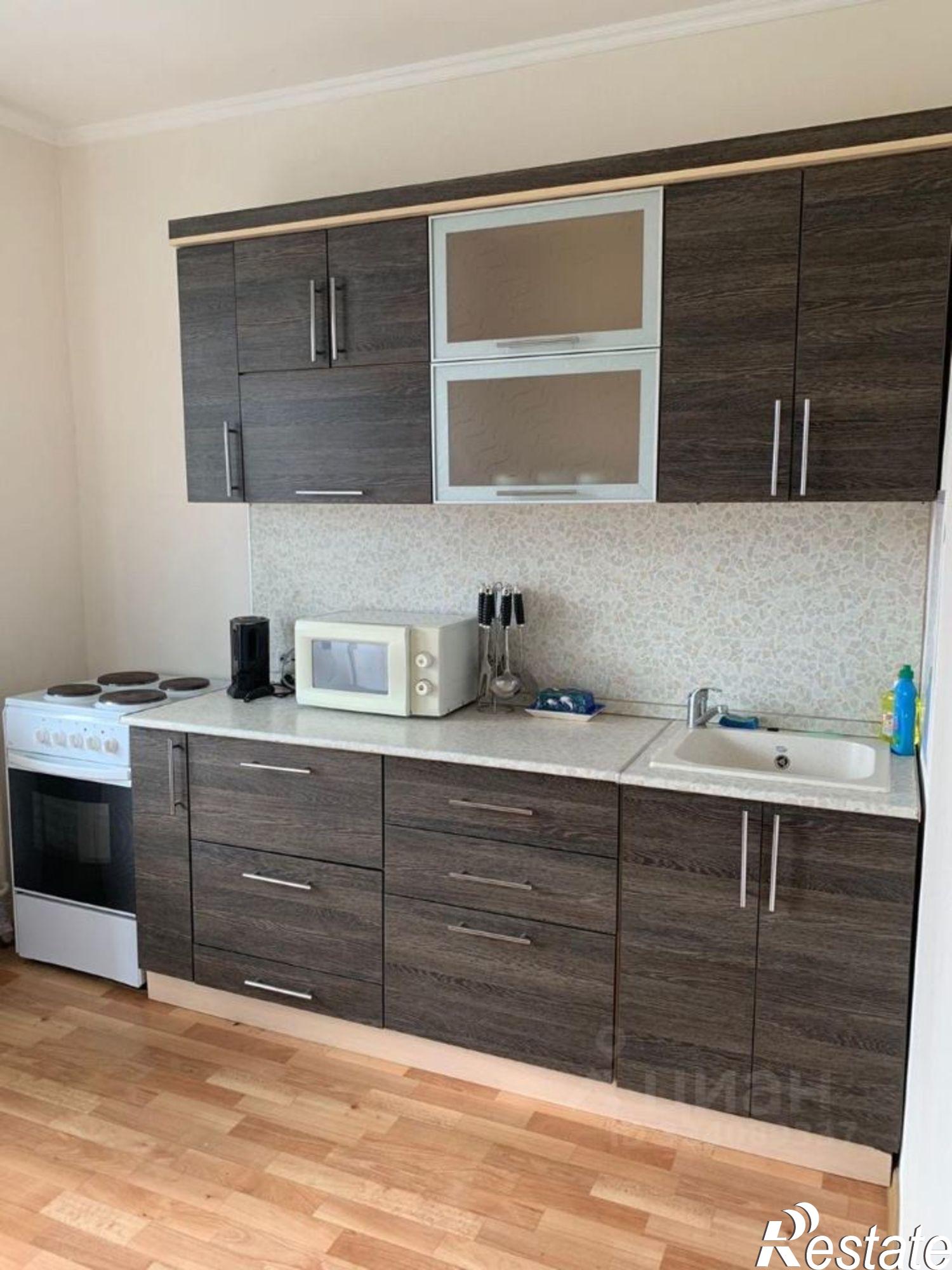 Сдать квартиру за 18 000 рублей на улица Зеленина, 6