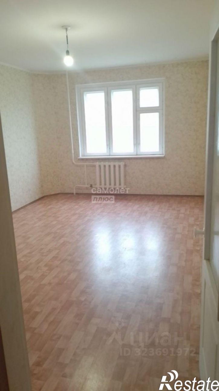 3-комн квартира б-р Молодежи, 6,  д. 6