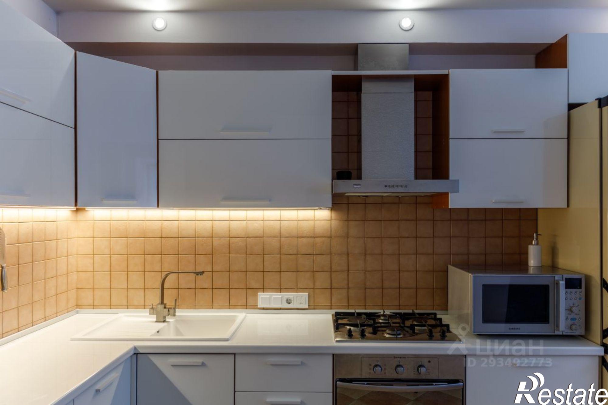 Купить квартиру за 10 000 000 рублей на ул 2-я Посадская, 2