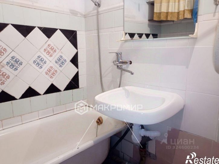 2-комн квартира улица Лескова, 36,  д. 36