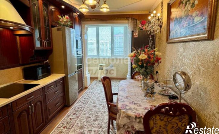 3-комн квартира бульвар Молодёжи, 15,  д. 15