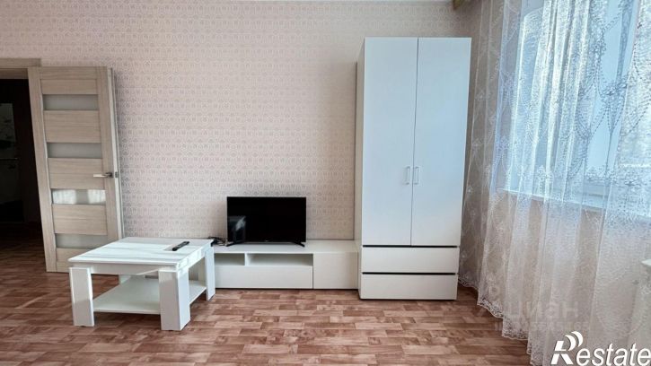 2-комн квартира б-р Молодежи, 11,  д. 11