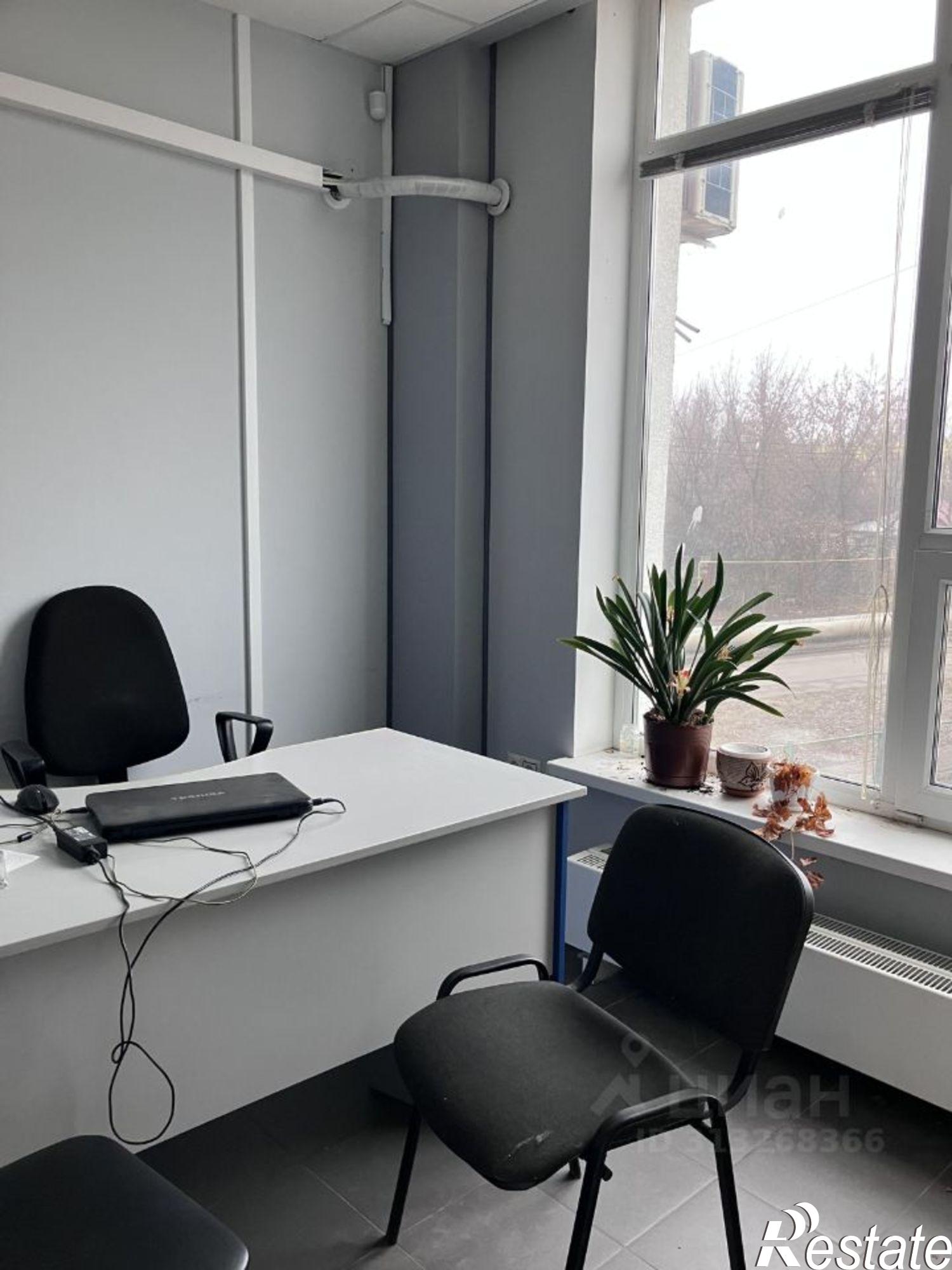 Купить офис, помещение под офис за 8 346 730 рублей на ул Матросова, 9