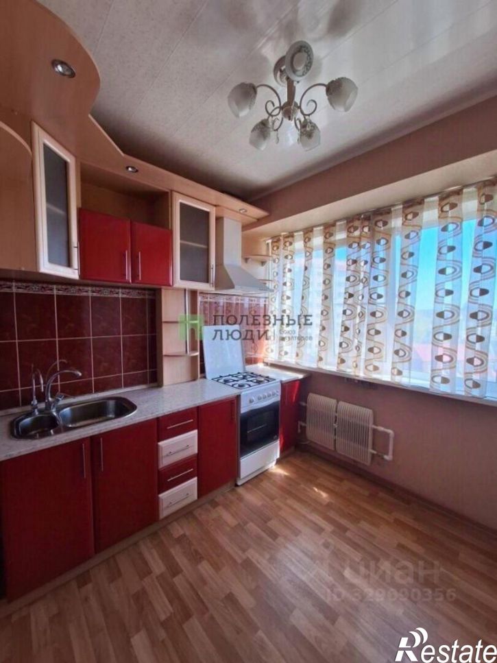 3-комн квартира площадь Поликарпова, 10,  д. 10