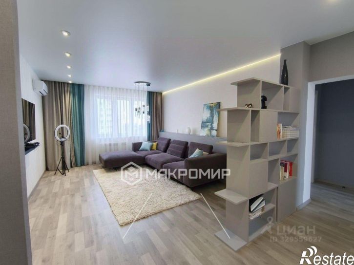 3-комн квартира ул Андрианова, 37,  д. 37