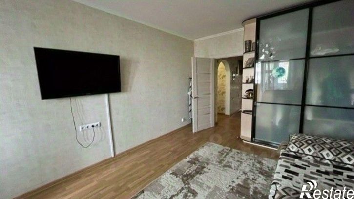 1-комн квартира б-р Молодежи, 8,  д. 8