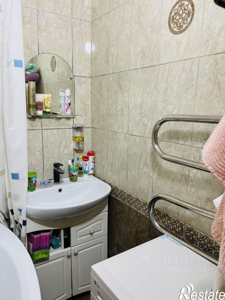 2-комн квартира ул Алроса, 2,  д. 2