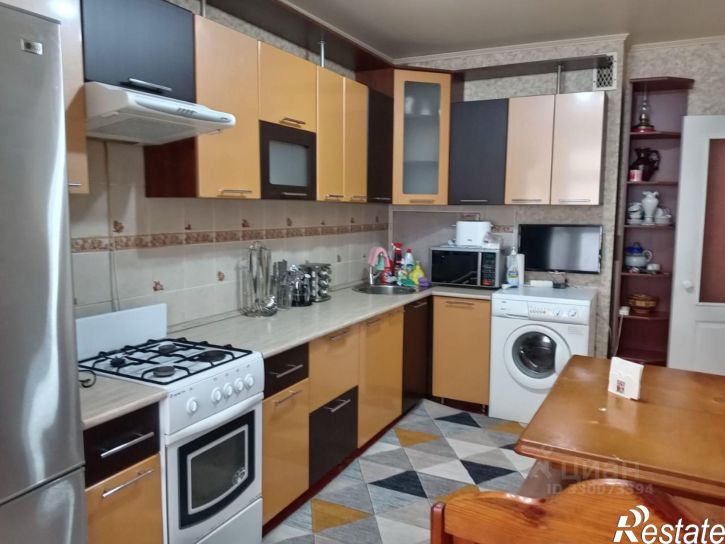 3-комн квартира ул Планерная, 52,  д. 52