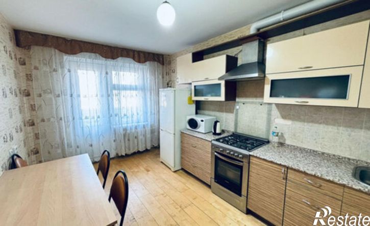 3-комн квартира Приборостроительная улица, 80,  д. 80