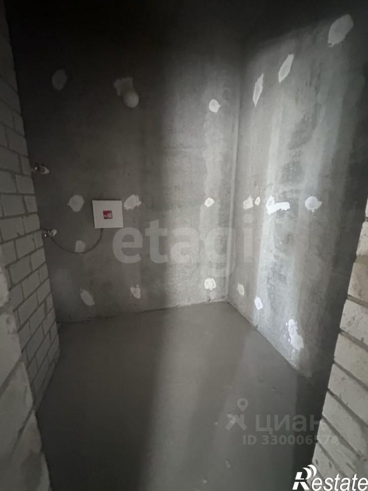 2-комн квартира ул Михалицына, 1,  д. 1