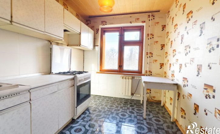 2-комн квартира ул Бурова, 4,  д. 4