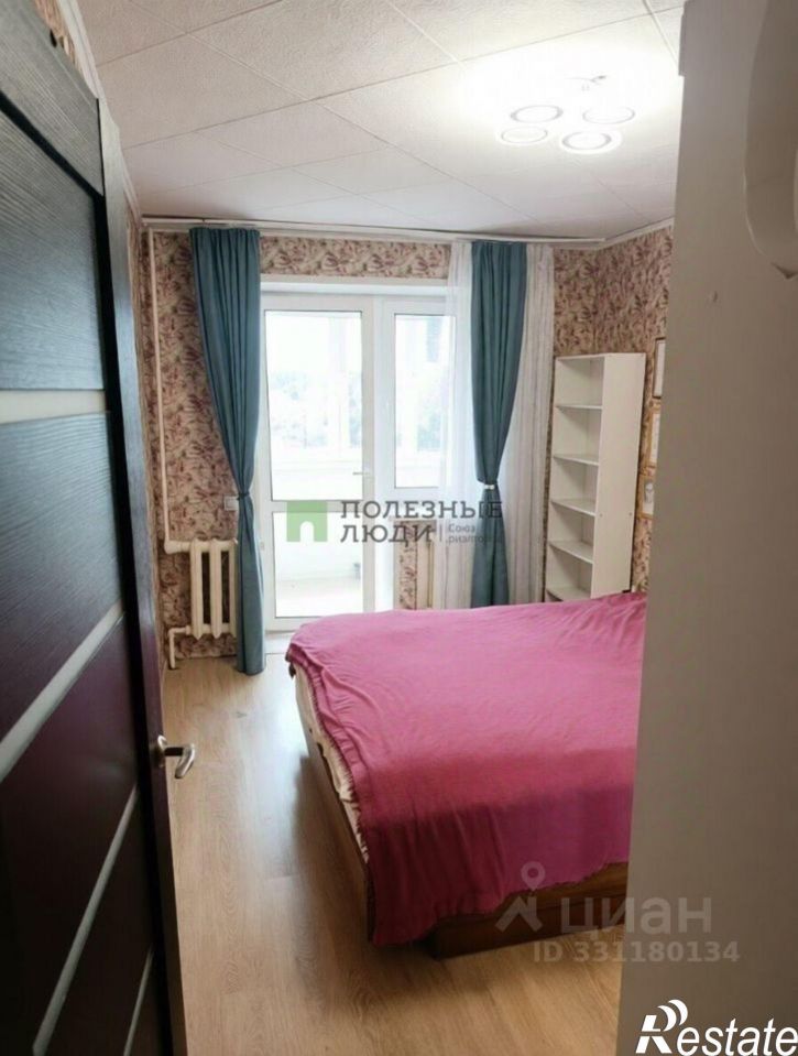 3-комн квартира пр-д Связистов, 10,  д. 10