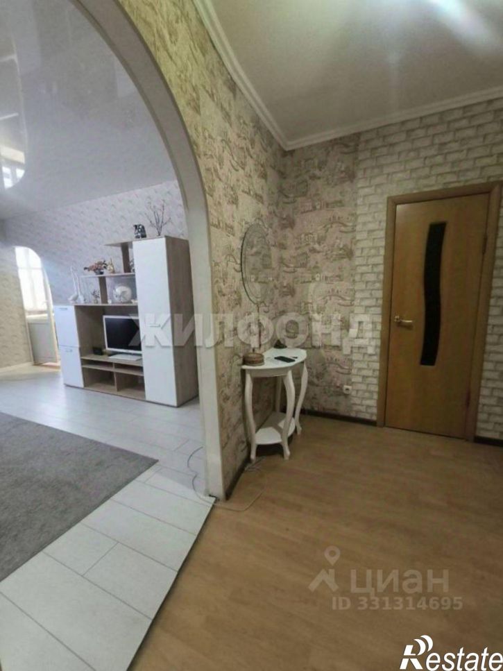 1-комн квартира ул 8 Марта, 8,  д. 8