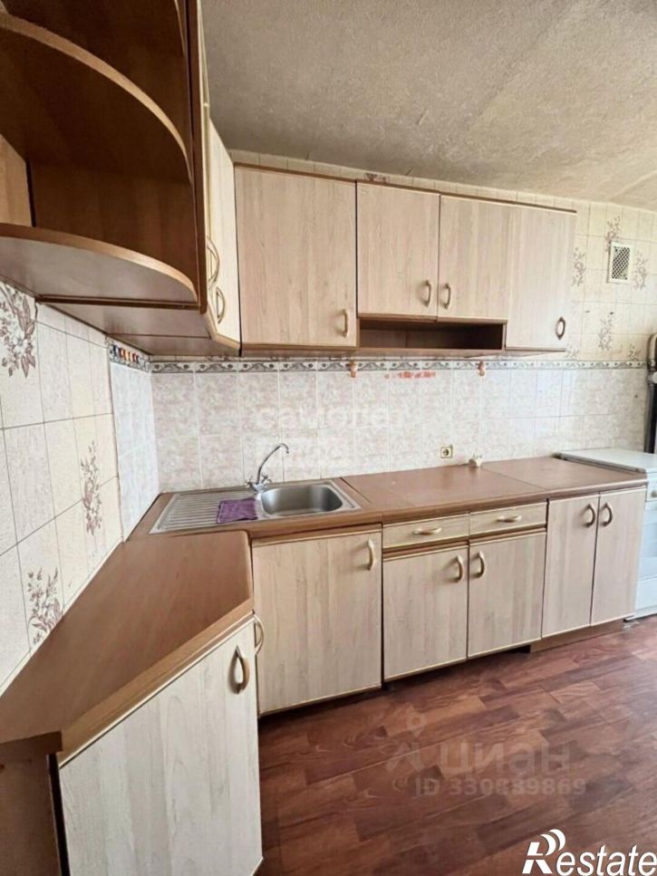 4-комн квартира ул Машкарина, 8,  д. 8