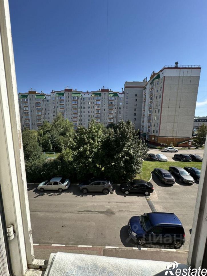 3-комн квартира улица Алроса, 9,  д. 9