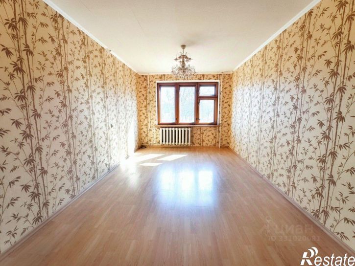 2-комн квартира улица Бурова, 4,  д. 4