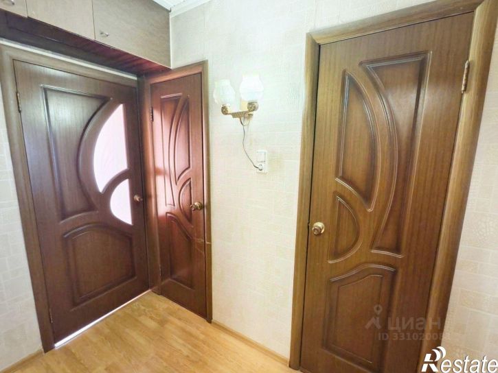 2-комн квартира улица Бурова, 4,  д. 4