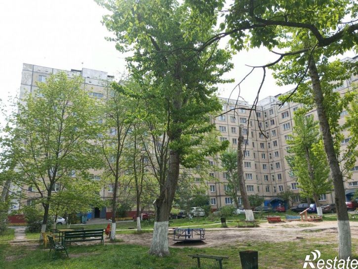 3-комн квартира ул Космонавтов, 5,  д. 5