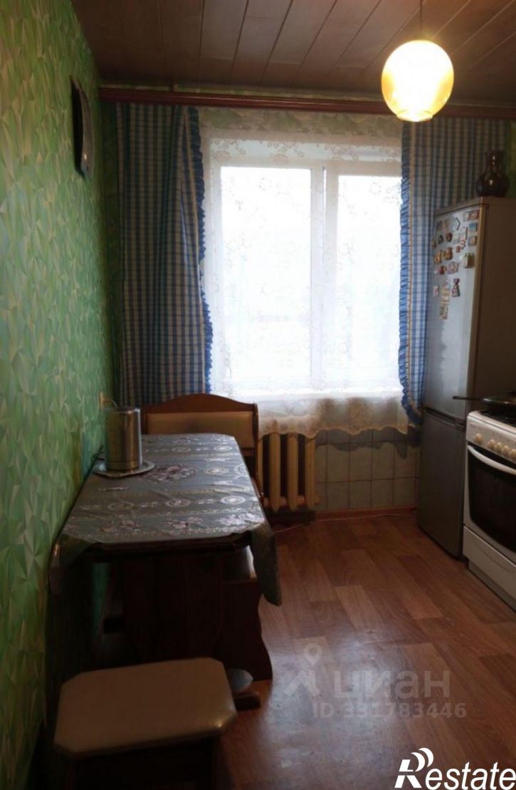 3-комн квартира ул Космонавтов, 5,  д. 5