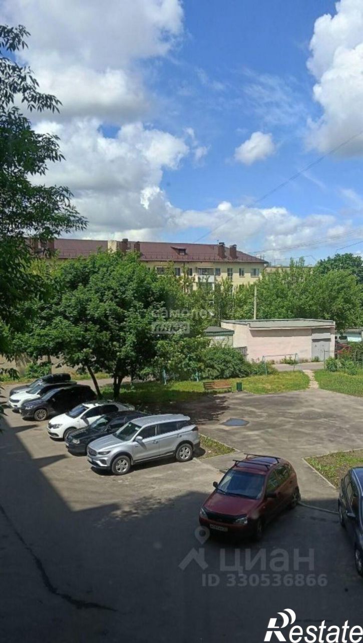4-комн квартира ул 8 Марта, 19,  д. 19