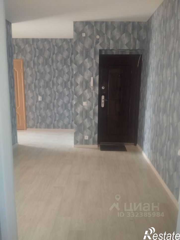3-комн квартира б-р Молодежи, 6,  д. 6