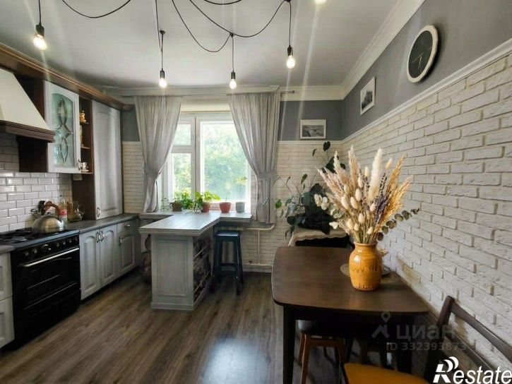 3-комн квартира Карачевское шоссе, 15,  д. 15