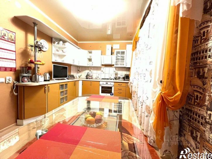 2-комн квартира б-р Молодежи, 14,  д. 14