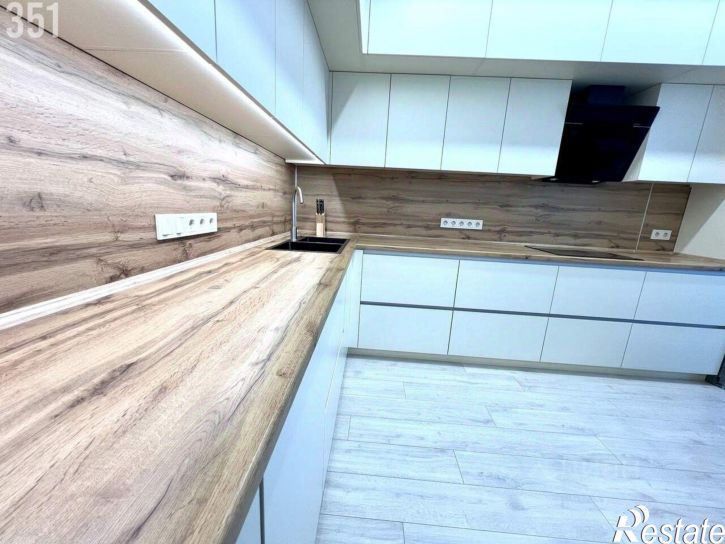 4-комн квартира ул Панчука, 83а,  д. 83а