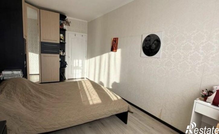 3-комн квартира ул Емлютина, 14,  д. 14