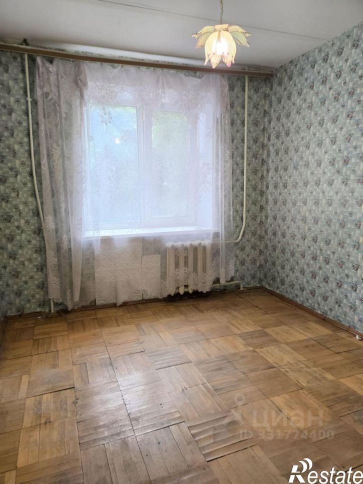 3-комн квартира Бетонный пер, 12,  д. 12