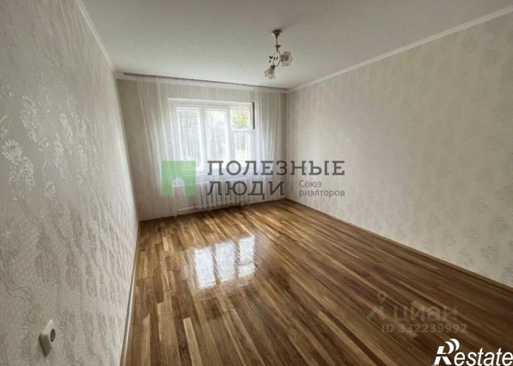 1-комн квартира б-р Молодежи, 4,  д. 4