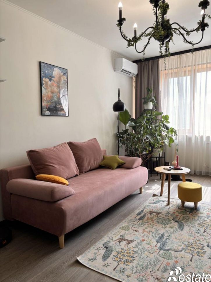 2-комн квартира ул Бурова, 20,  д. 20