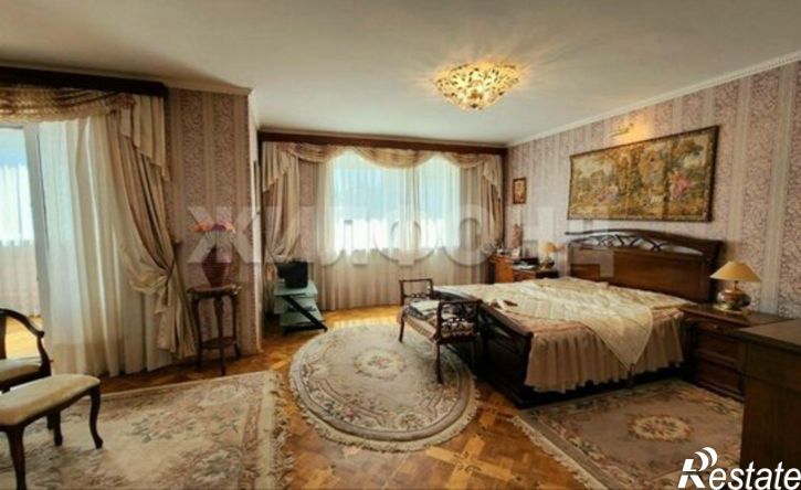4-комн квартира ул Комсомольская, 44,  д. 44