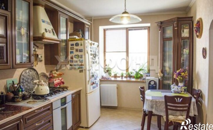 5-комн квартира ул Кромская, 8,  д. 8
