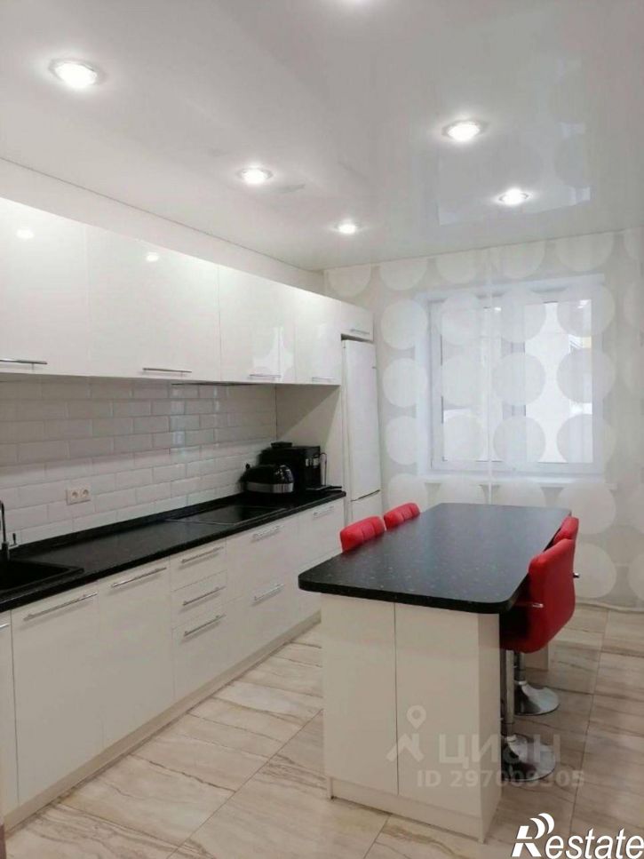 3-комн квартира ул Андрианова, 39,  д. 39