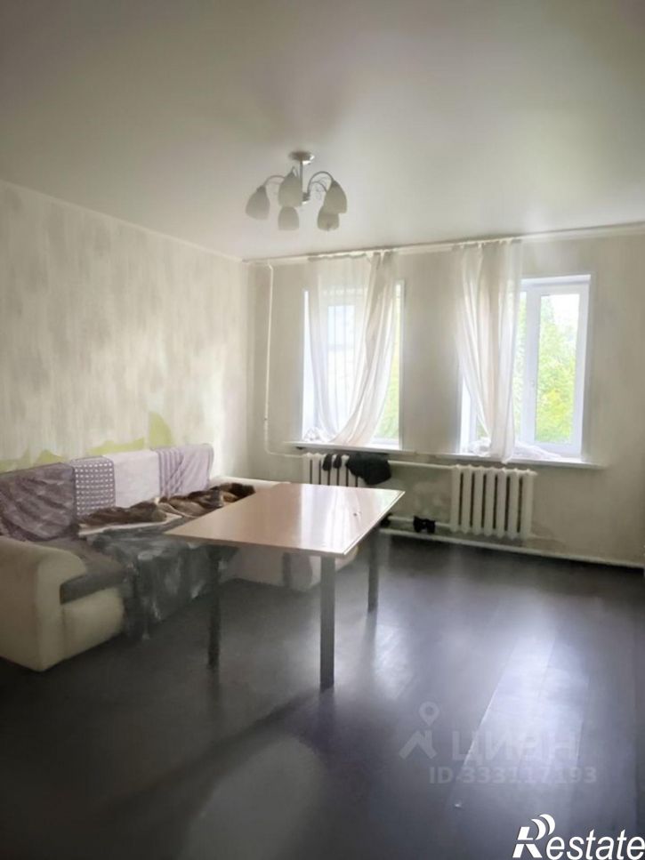 3-комн квартира Кирпичный пр-д, 10,  д. 10