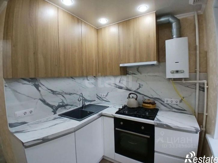 3-комн квартира ул 60-летия Октября, 17,  д. 17